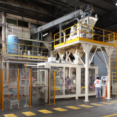 Mignini & Petrini, Italia / mangime